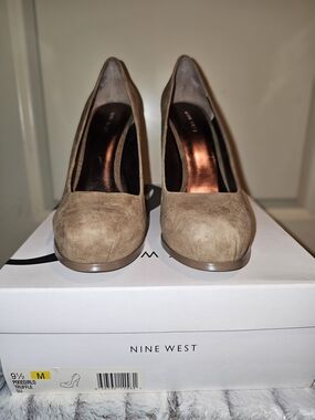 Nine West Truffle Suede Classic Round-Toe Pumps